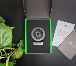 Test Razer Kiyo Pro : une webcam fiable et efficace à défaut d'être idéale